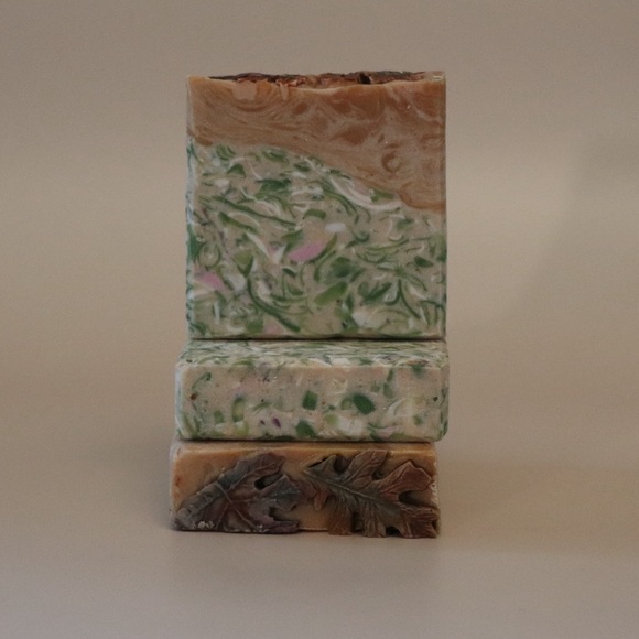 “Java”Changing Leaves Artisan Soap Bar | Fall Skincare Essential - Picture 4 of 7